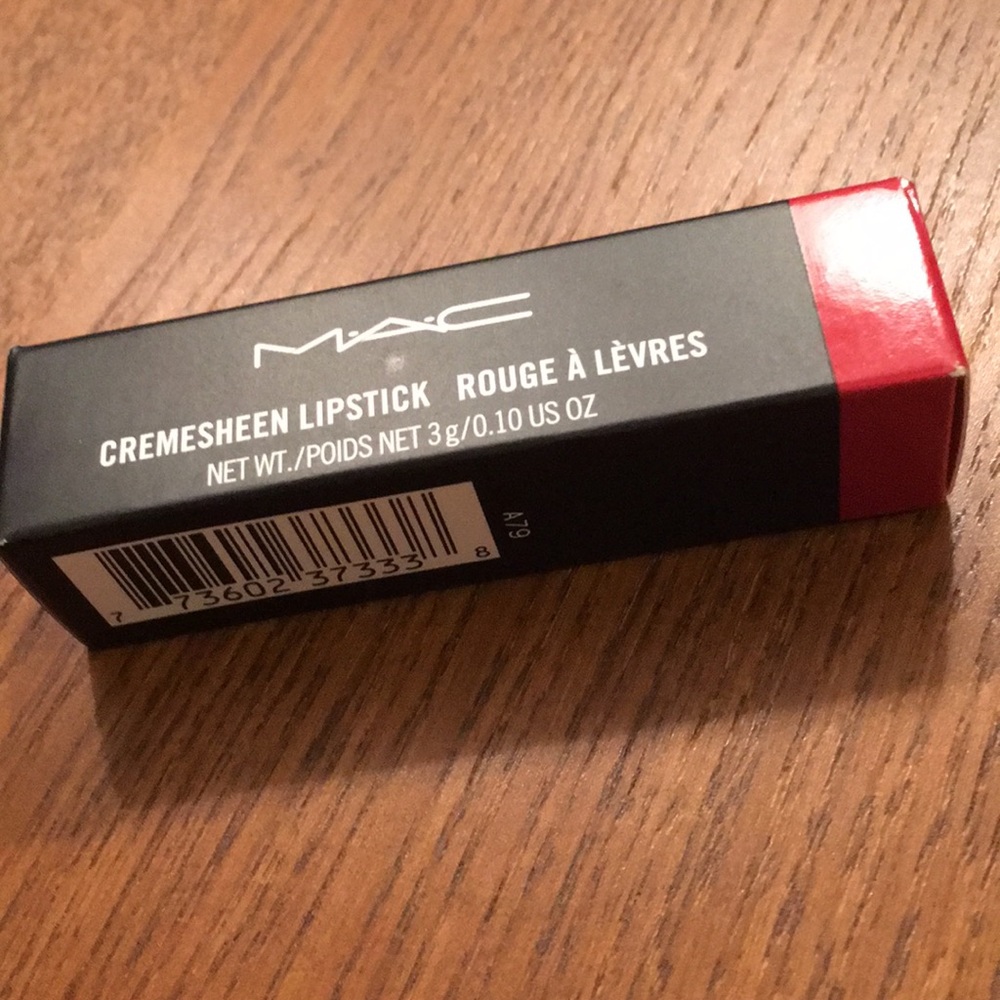 MAC Cremesheen Lipstick 💄 in 233 Sweet Sakura